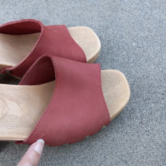 Vintage Studded Heeled Mules - Picture 8 of 16